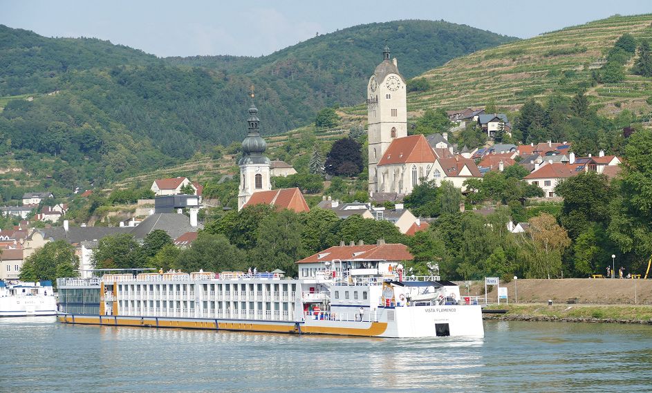 Krems - von der Donau aus gesehen